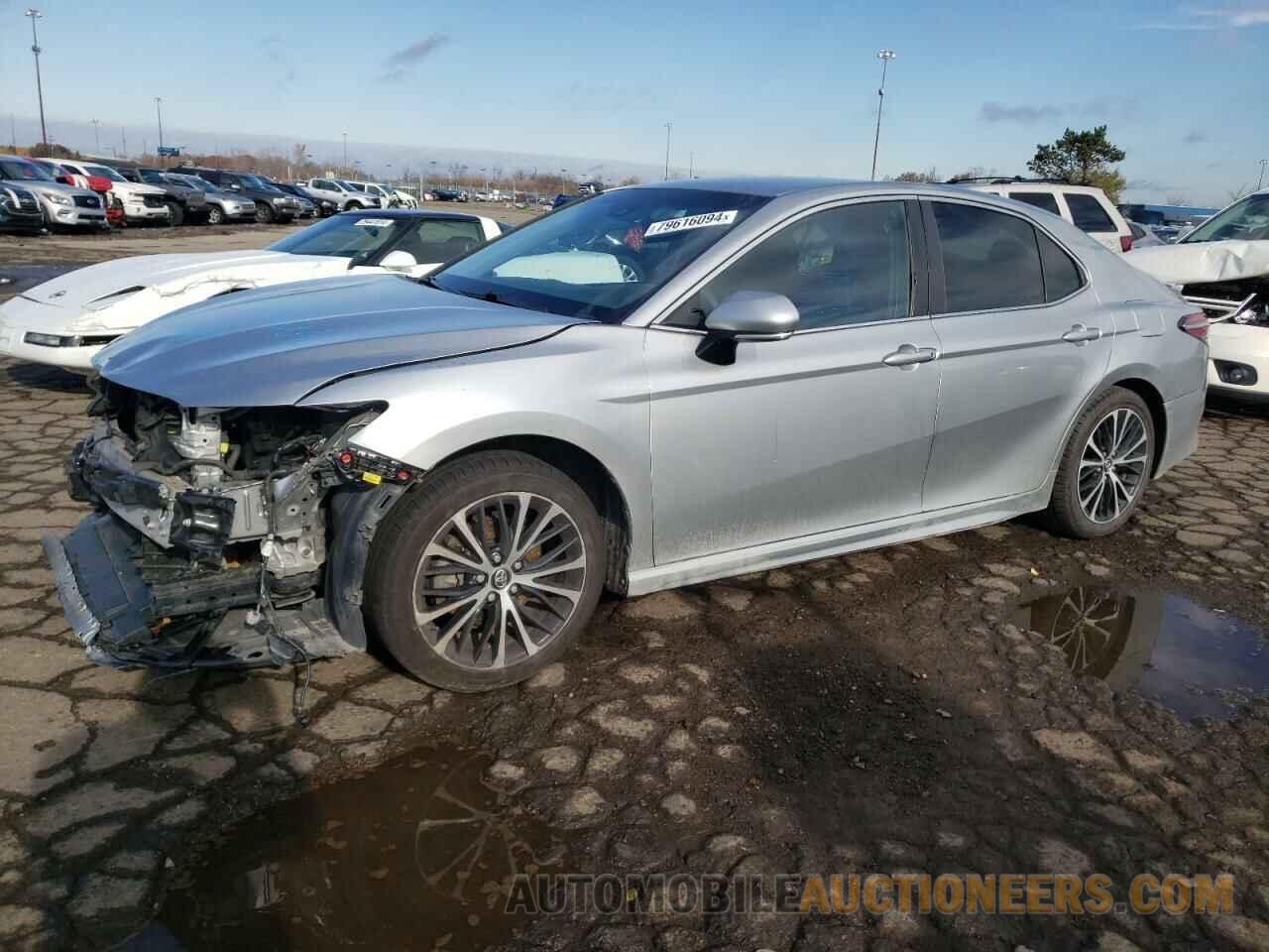 4T1B11HK2JU574672 TOYOTA CAMRY 2018