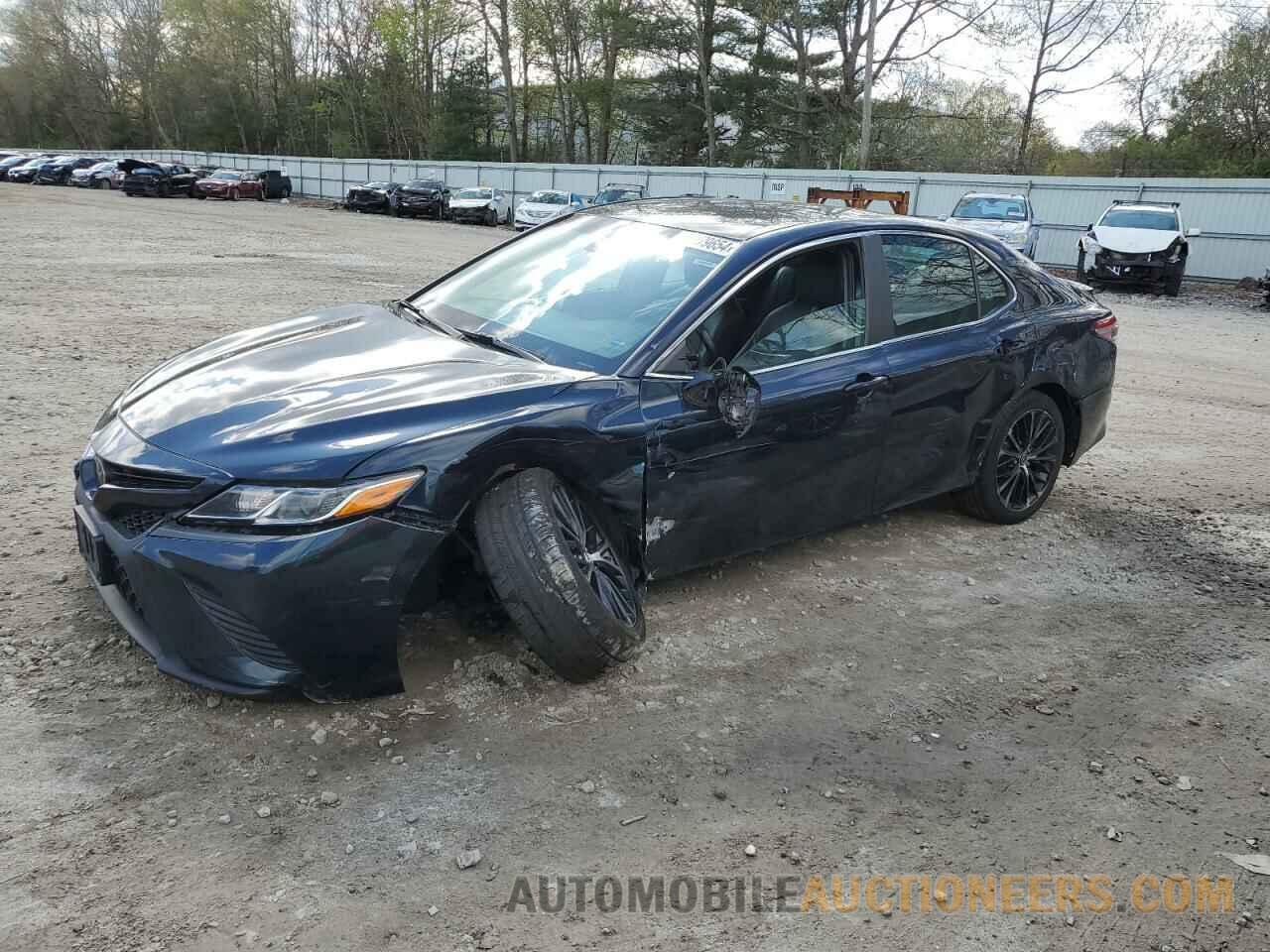 4T1B11HK2JU580164 TOYOTA CAMRY 2018