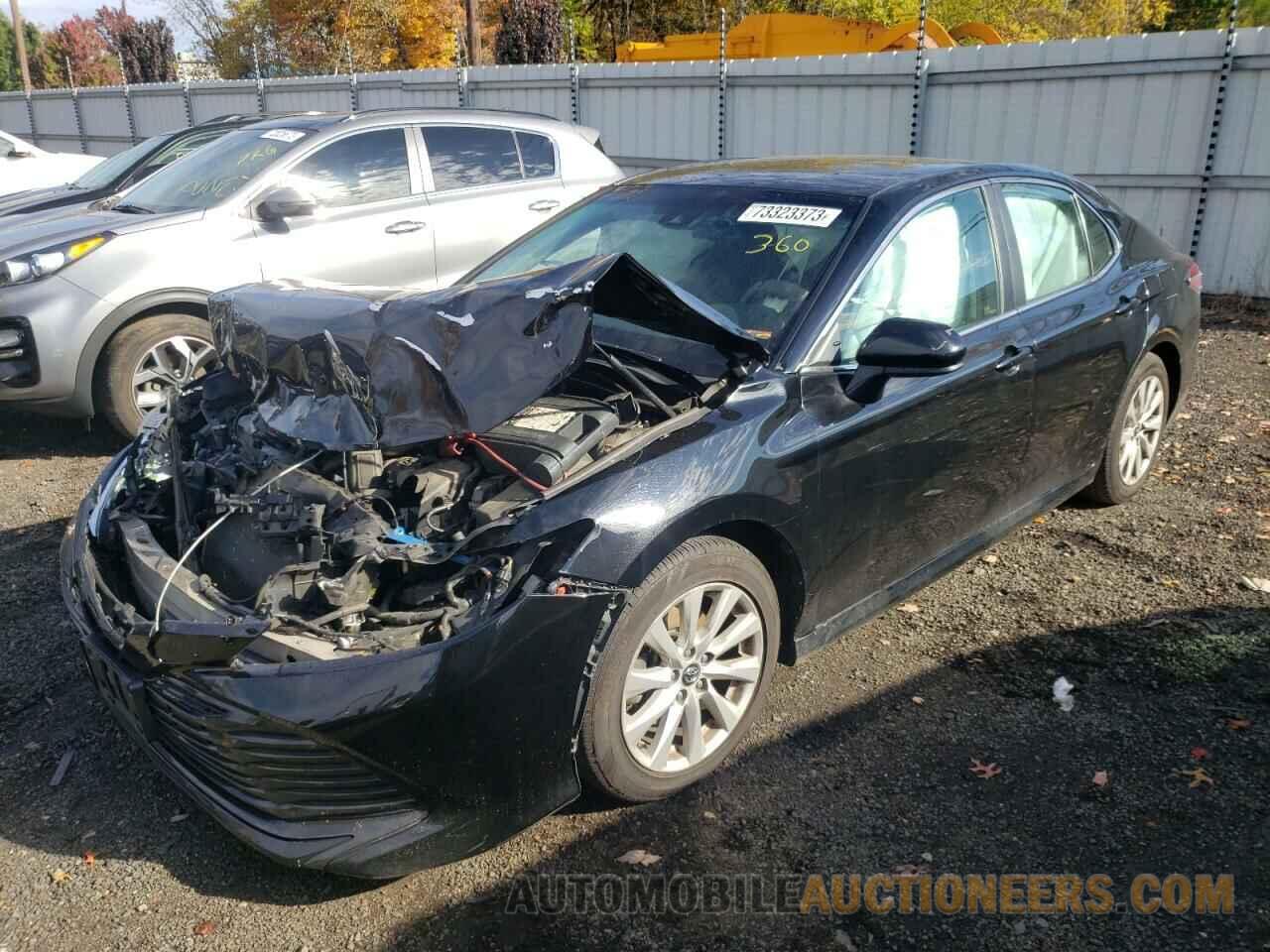 4T1B11HK2JU588734 TOYOTA CAMRY 2018