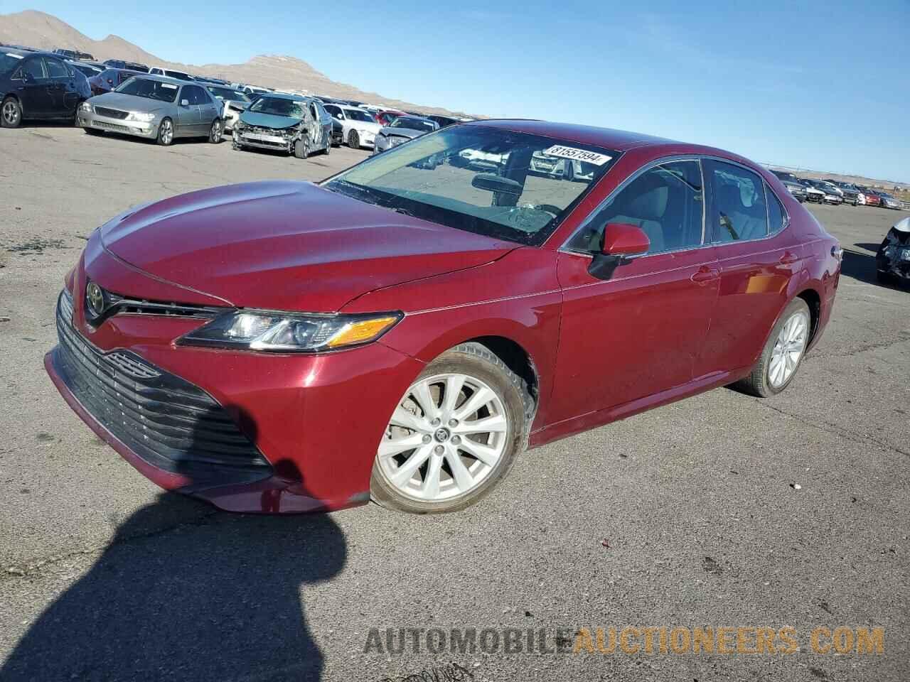 4T1B11HK2JU592928 TOYOTA CAMRY 2018