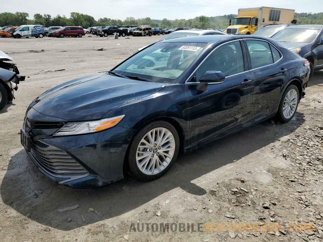 4T1B11HK2JU596719 TOYOTA CAMRY 2018