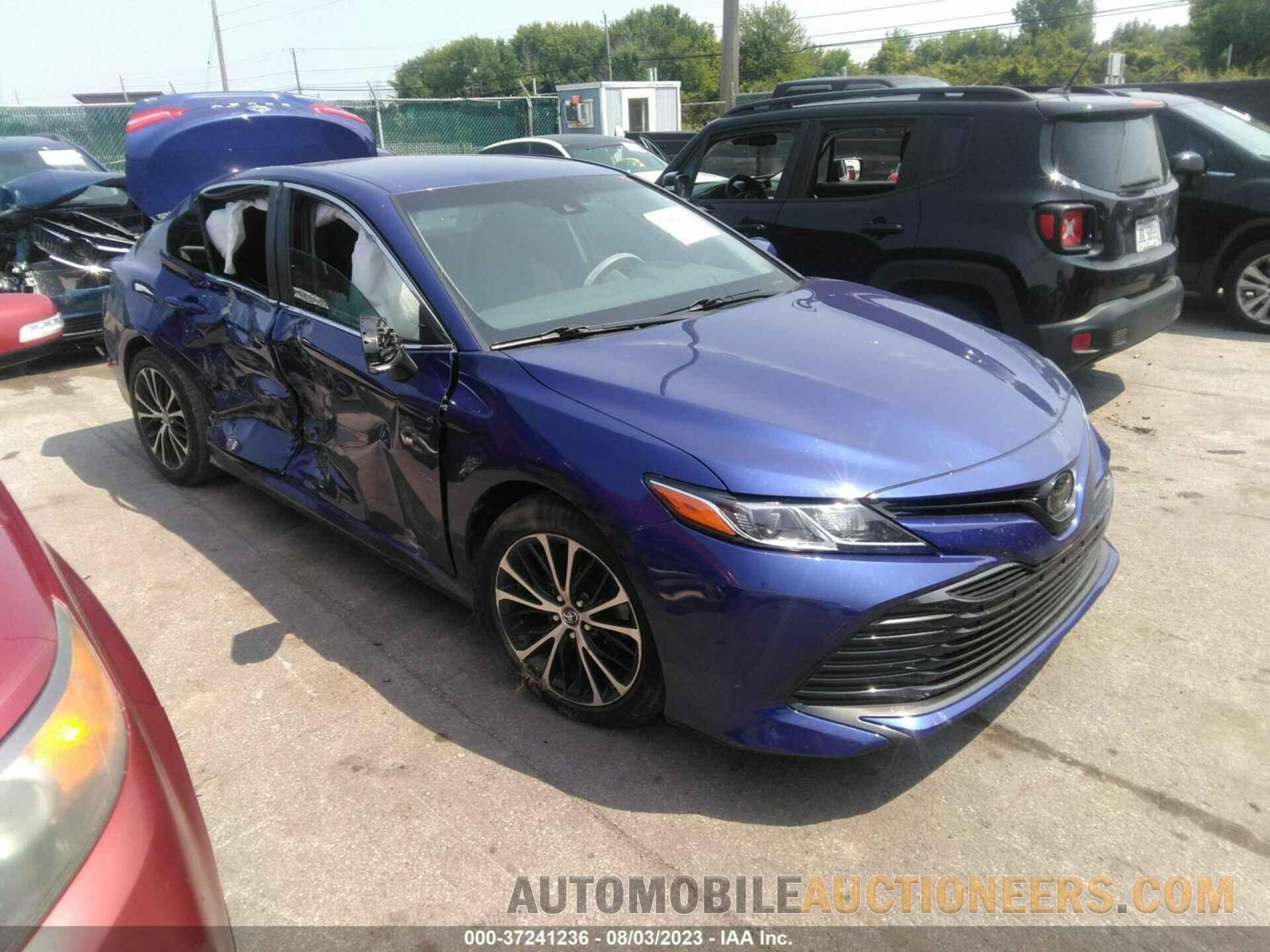 4T1B11HK2JU601613 TOYOTA CAMRY 2018