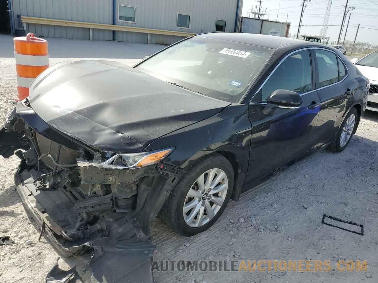 4T1B11HK2JU601871 TOYOTA CAMRY 2018