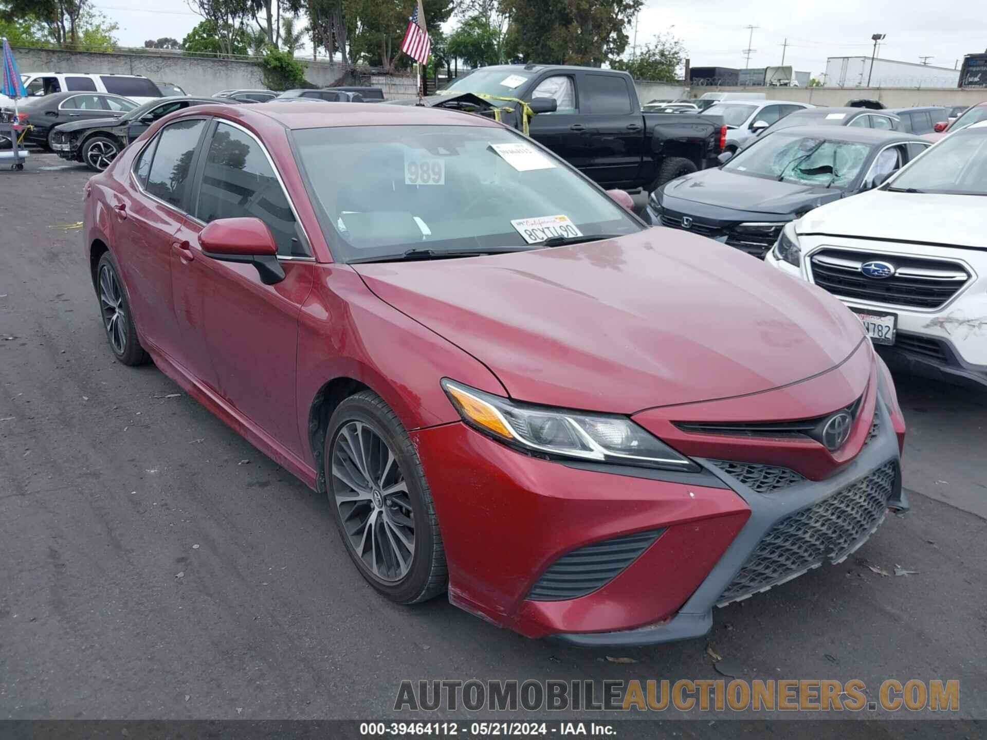 4T1B11HK2JU602132 TOYOTA CAMRY 2018