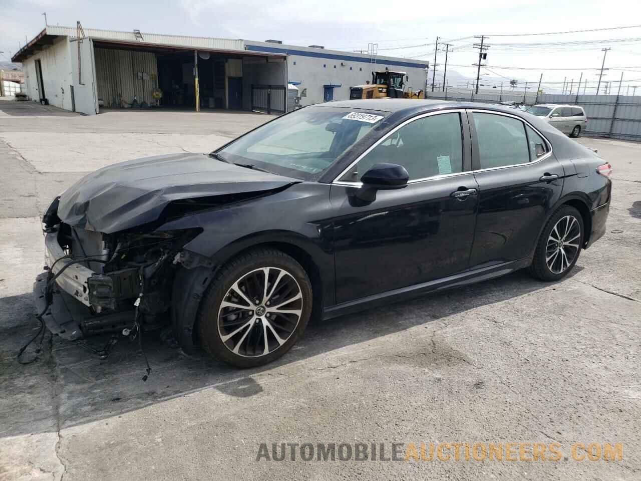 4T1B11HK2JU603023 TOYOTA CAMRY 2018