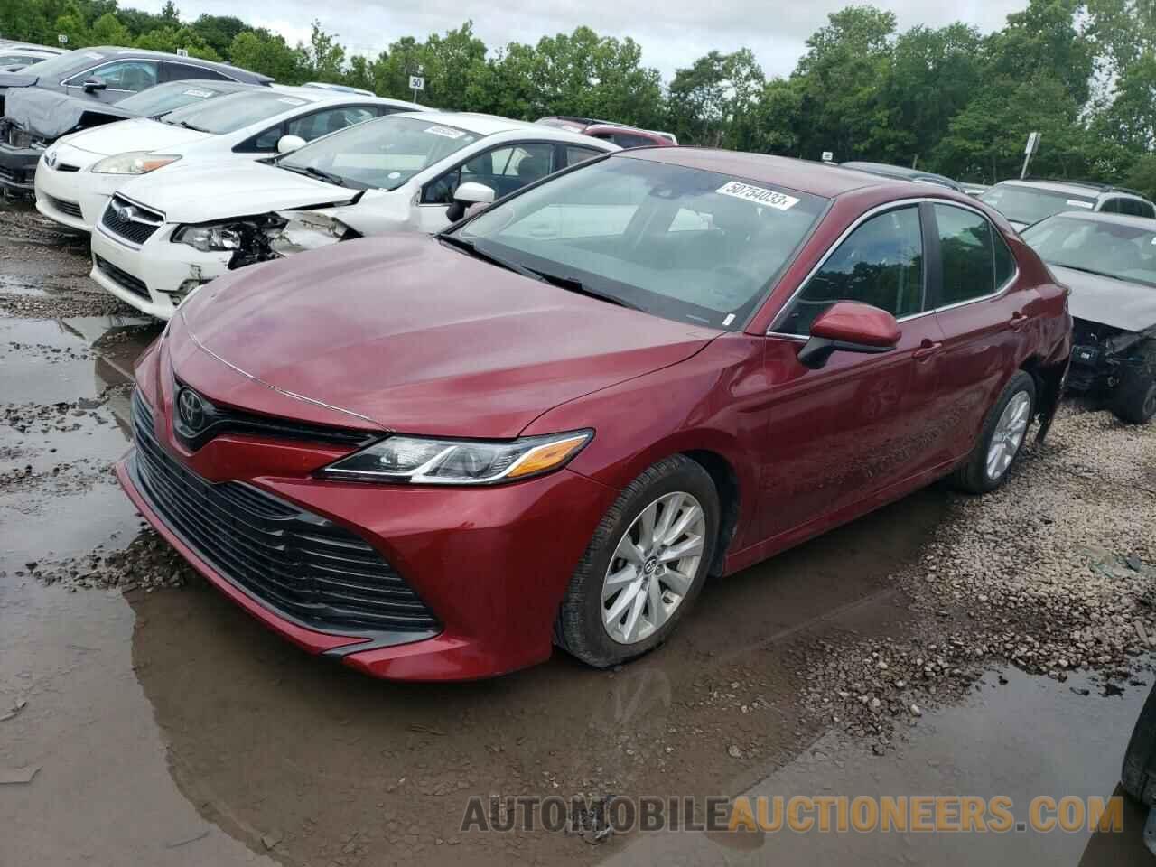 4T1B11HK2JU611719 TOYOTA CAMRY 2018