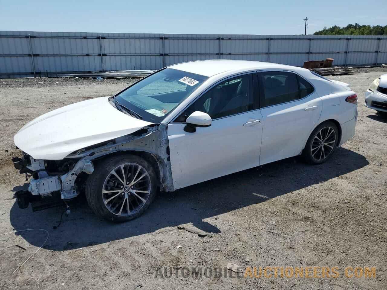 4T1B11HK2JU612255 TOYOTA CAMRY 2018