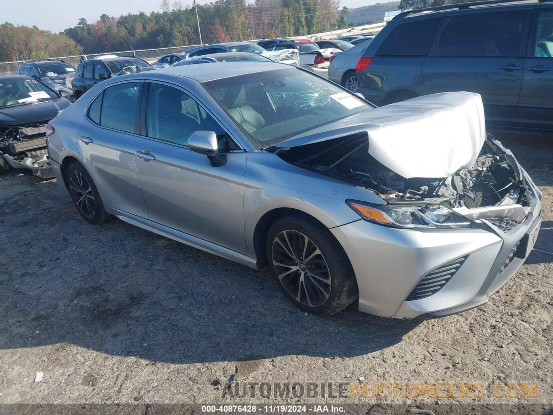 4T1B11HK2JU625202 TOYOTA CAMRY 2018