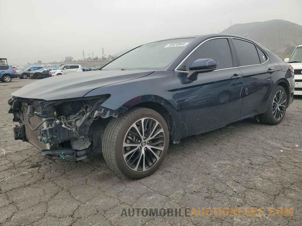 4T1B11HK2JU630108 TOYOTA CAMRY 2018