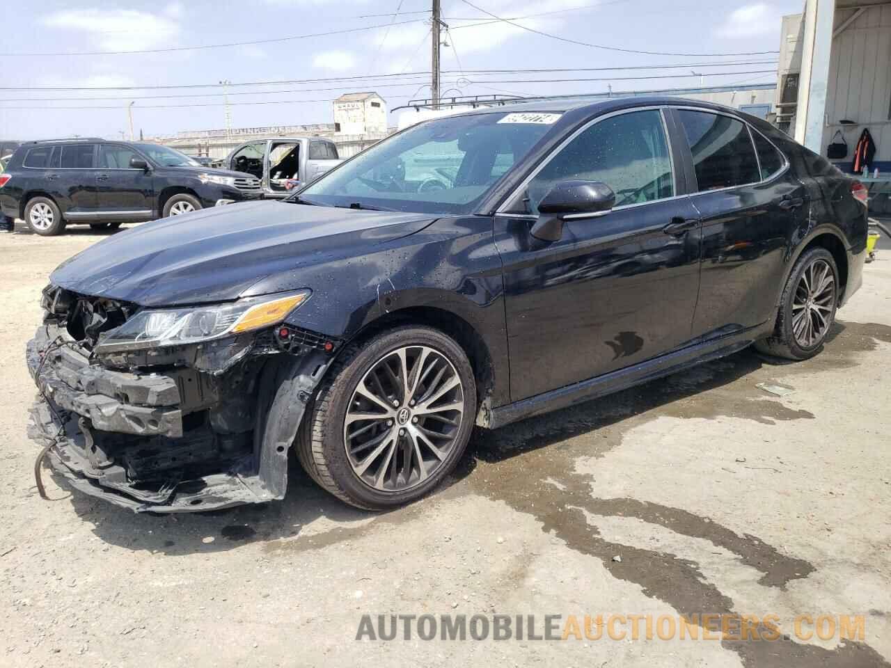 4T1B11HK2JU639746 TOYOTA CAMRY 2018