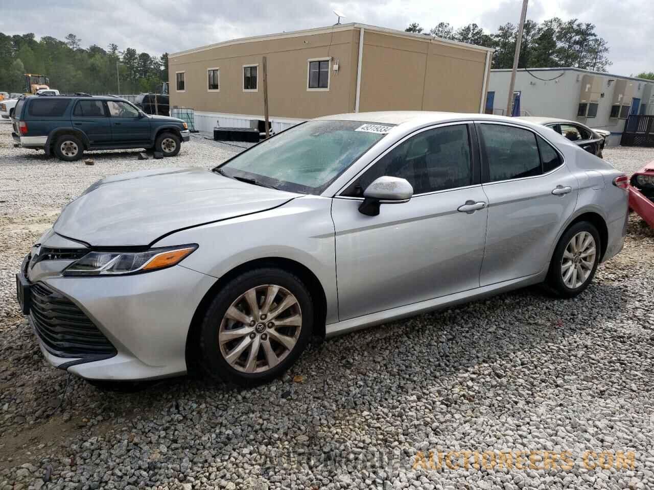 4T1B11HK2JU645787 TOYOTA CAMRY 2018