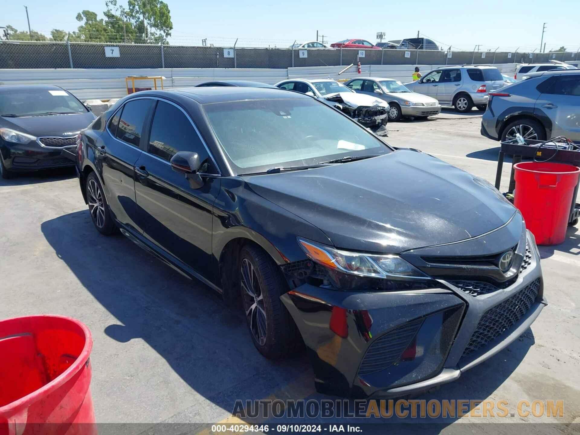 4T1B11HK2JU646728 TOYOTA CAMRY 2018