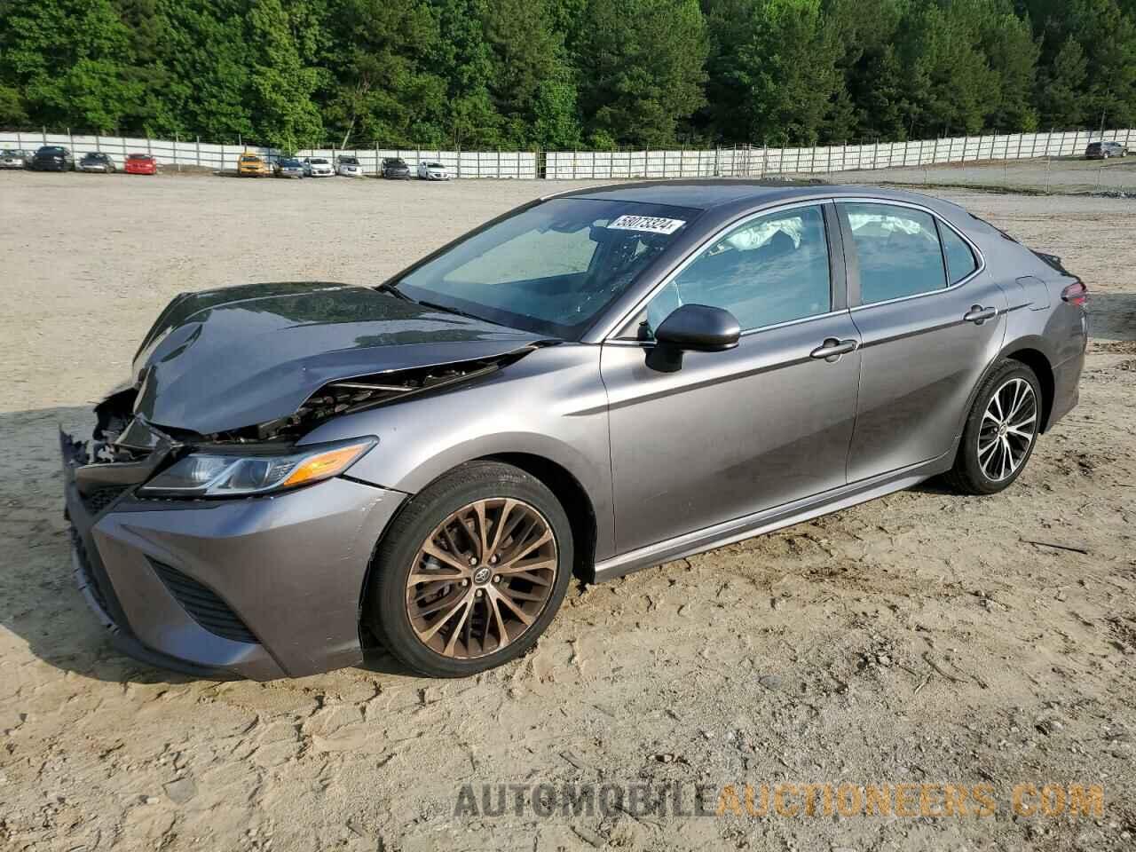 4T1B11HK2JU651265 TOYOTA CAMRY 2018