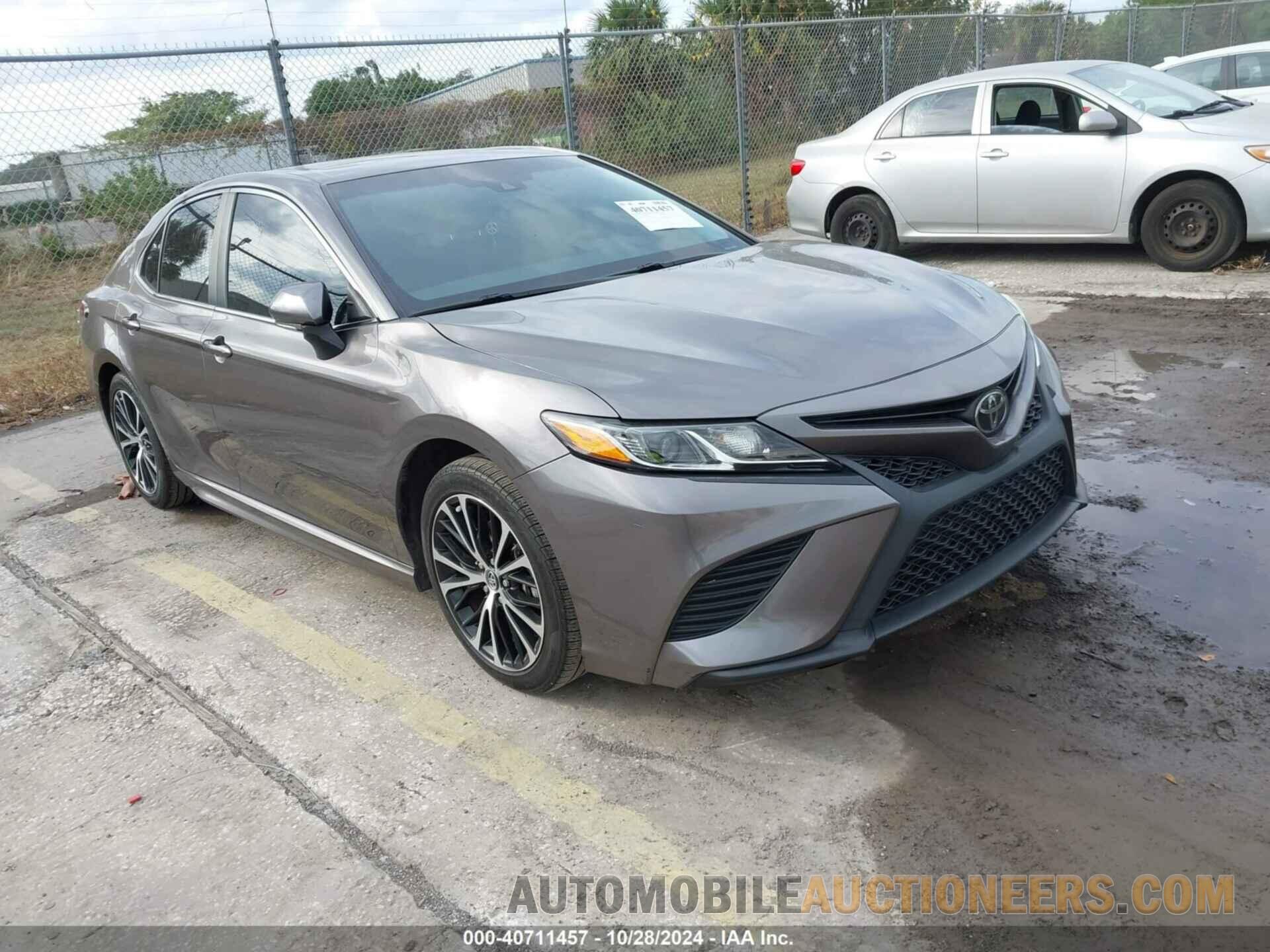 4T1B11HK2JU654179 TOYOTA CAMRY 2018