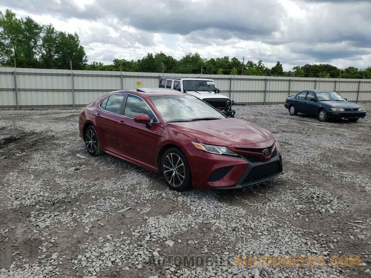 4T1B11HK2JU655803 TOYOTA CAMRY 2018