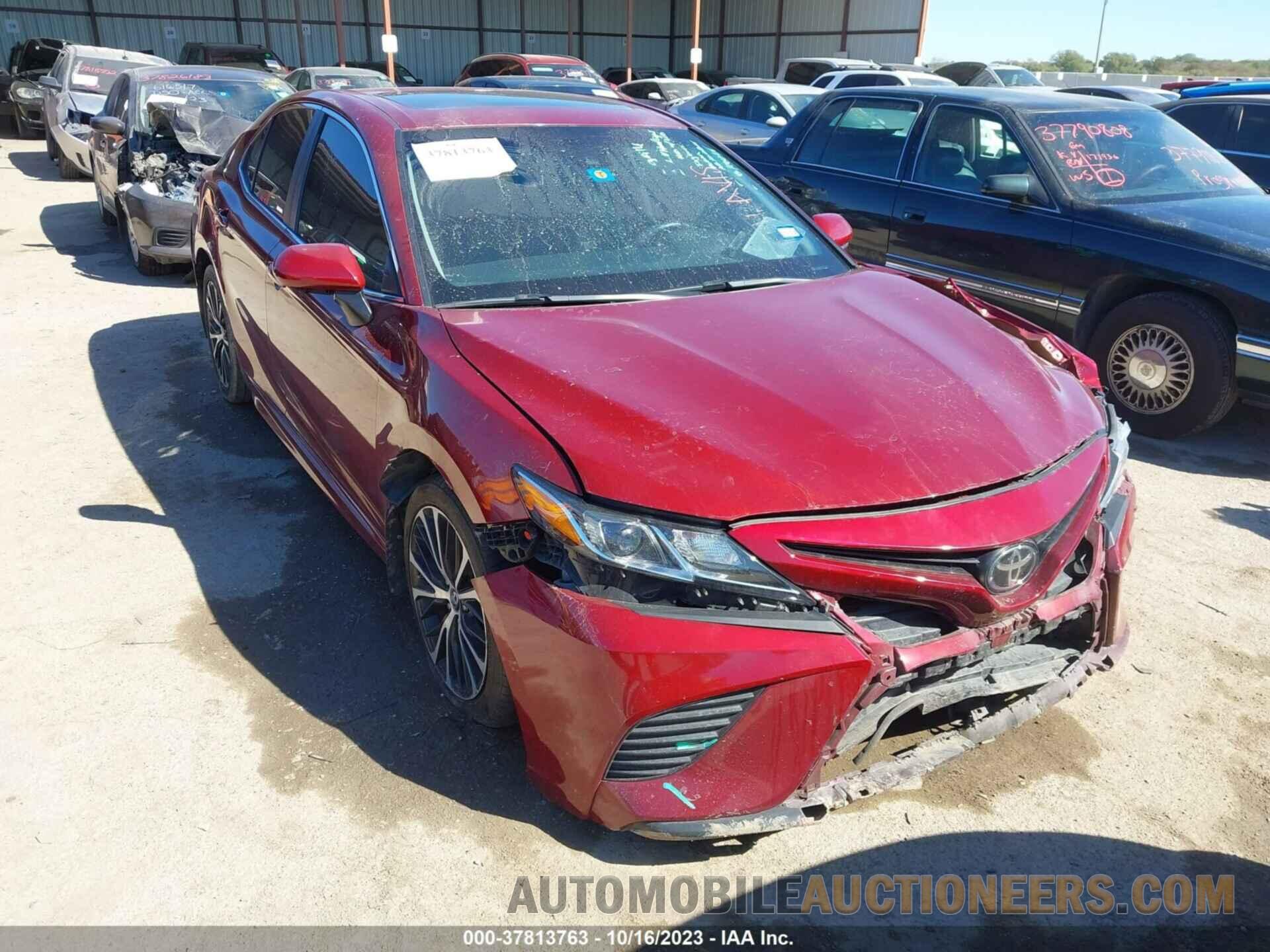 4T1B11HK2JU658829 TOYOTA CAMRY 2018