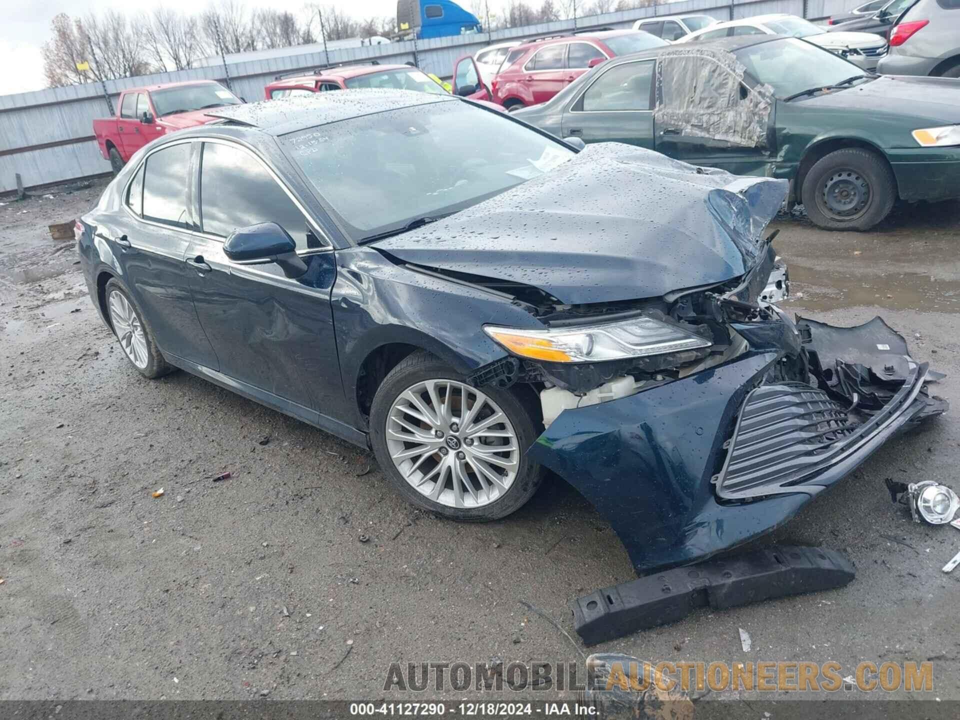 4T1B11HK2JU665134 TOYOTA CAMRY 2018