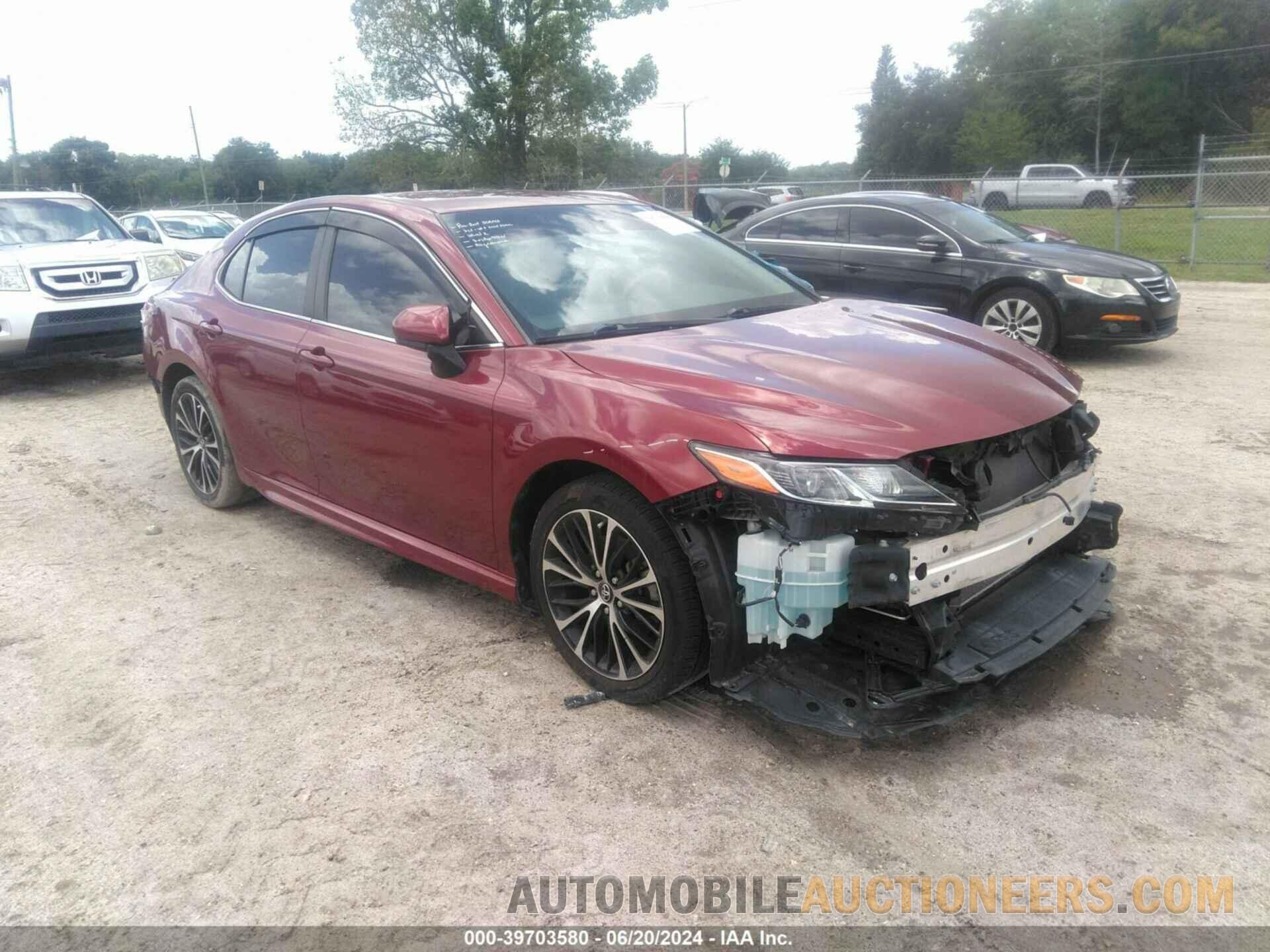 4T1B11HK2JU667580 TOYOTA CAMRY 2018