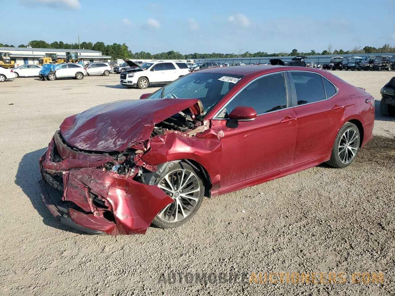 4T1B11HK2JU672553 TOYOTA CAMRY 2018