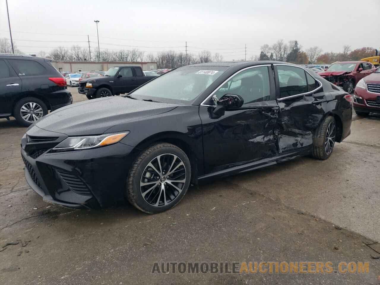 4T1B11HK2JU673394 TOYOTA CAMRY 2018