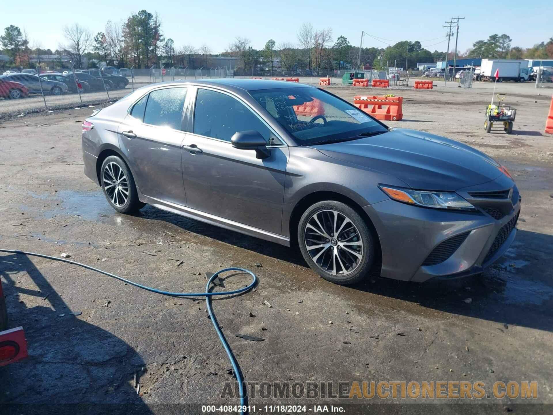 4T1B11HK2KU160499 TOYOTA CAMRY 2019