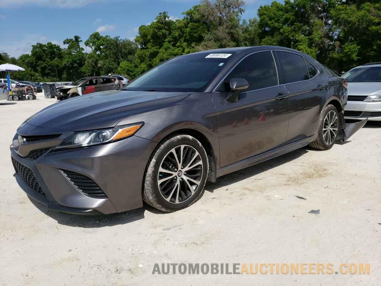 4T1B11HK2KU164813 TOYOTA CAMRY 2019