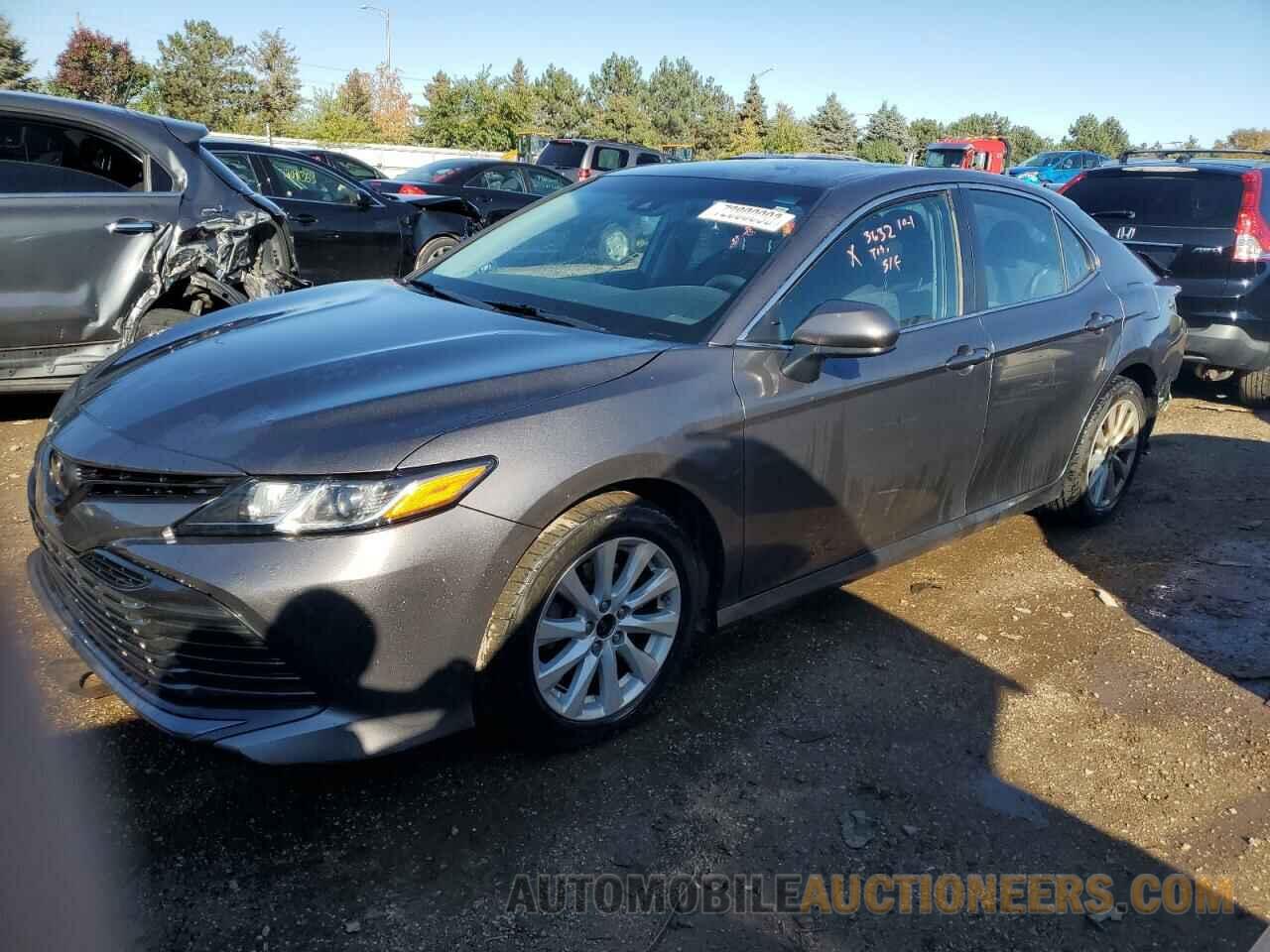 4T1B11HK2KU165380 TOYOTA CAMRY 2019