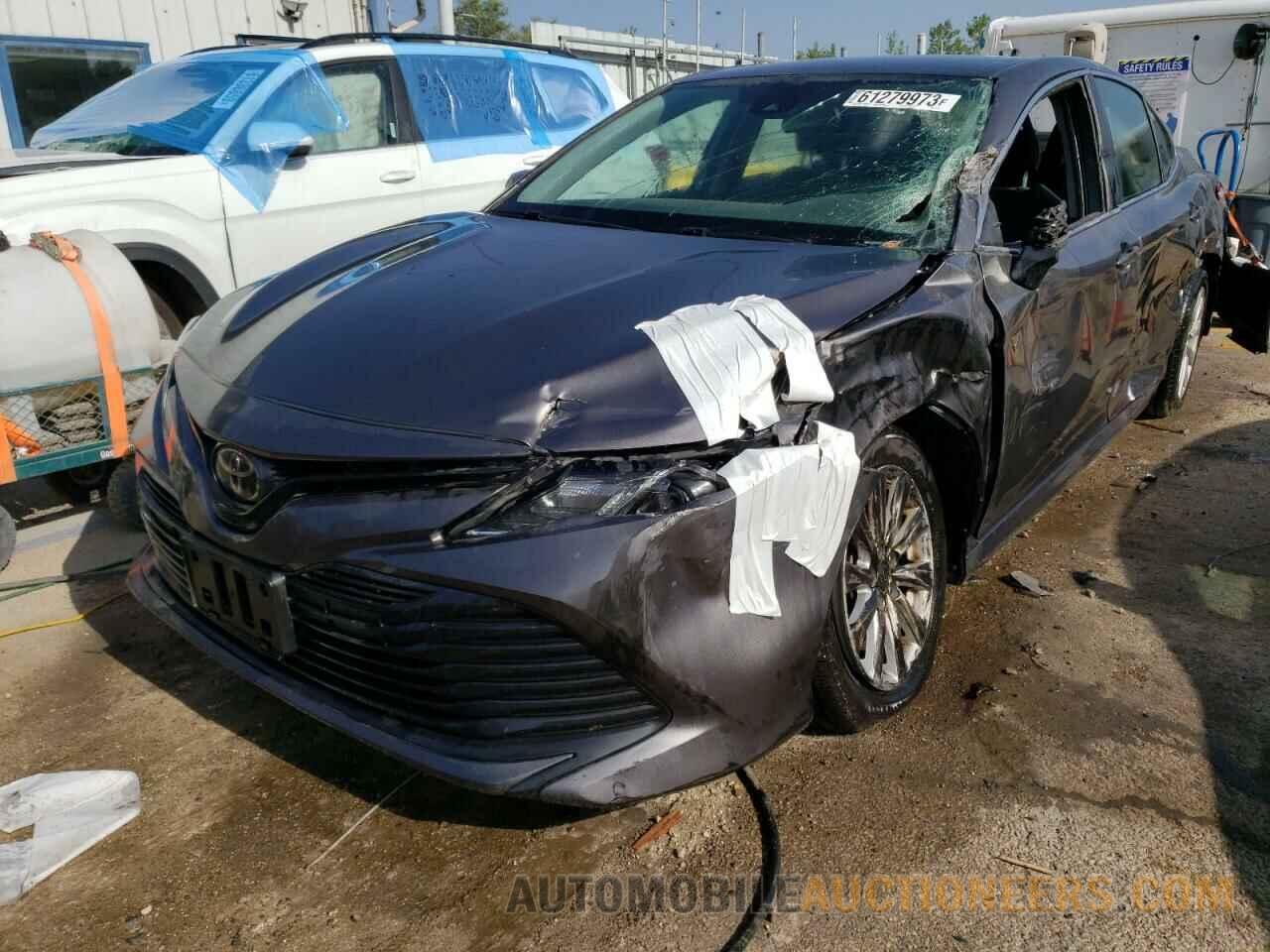 4T1B11HK2KU174760 TOYOTA CAMRY 2019