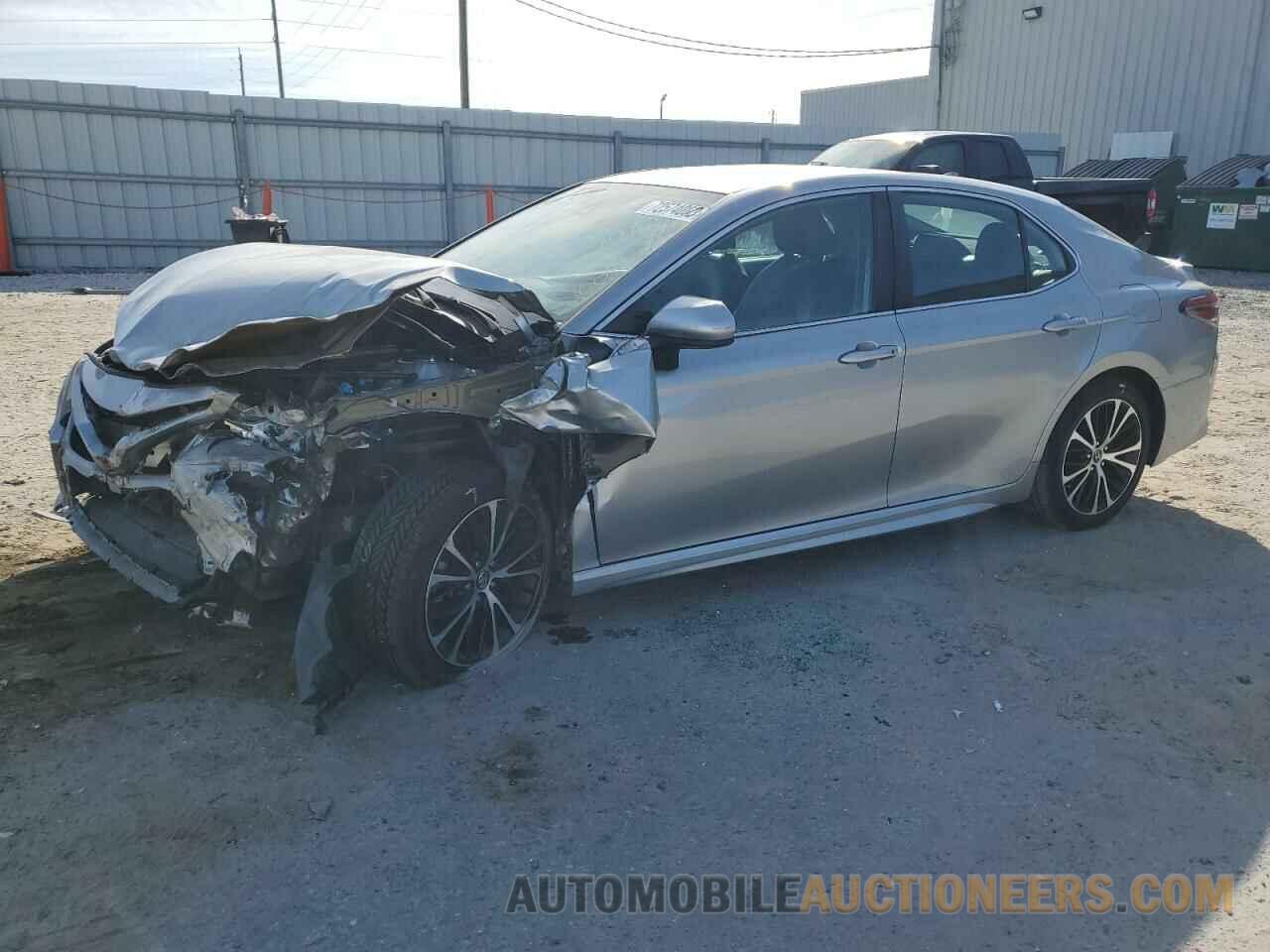 4T1B11HK2KU176184 TOYOTA CAMRY 2019