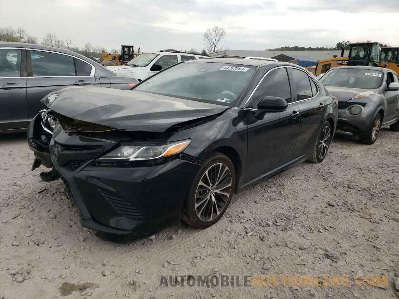 4T1B11HK2KU180669 TOYOTA CAMRY 2019