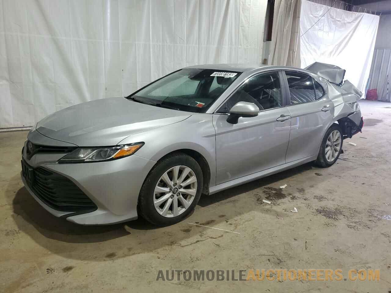 4T1B11HK2KU190229 TOYOTA CAMRY 2019