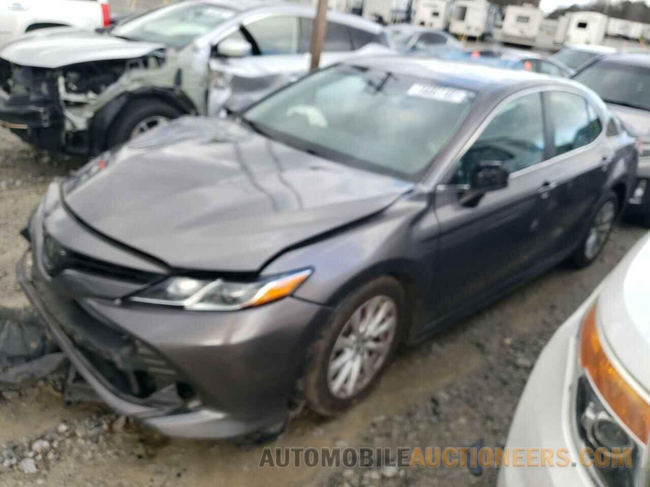 4T1B11HK2KU204355 TOYOTA CAMRY 2019