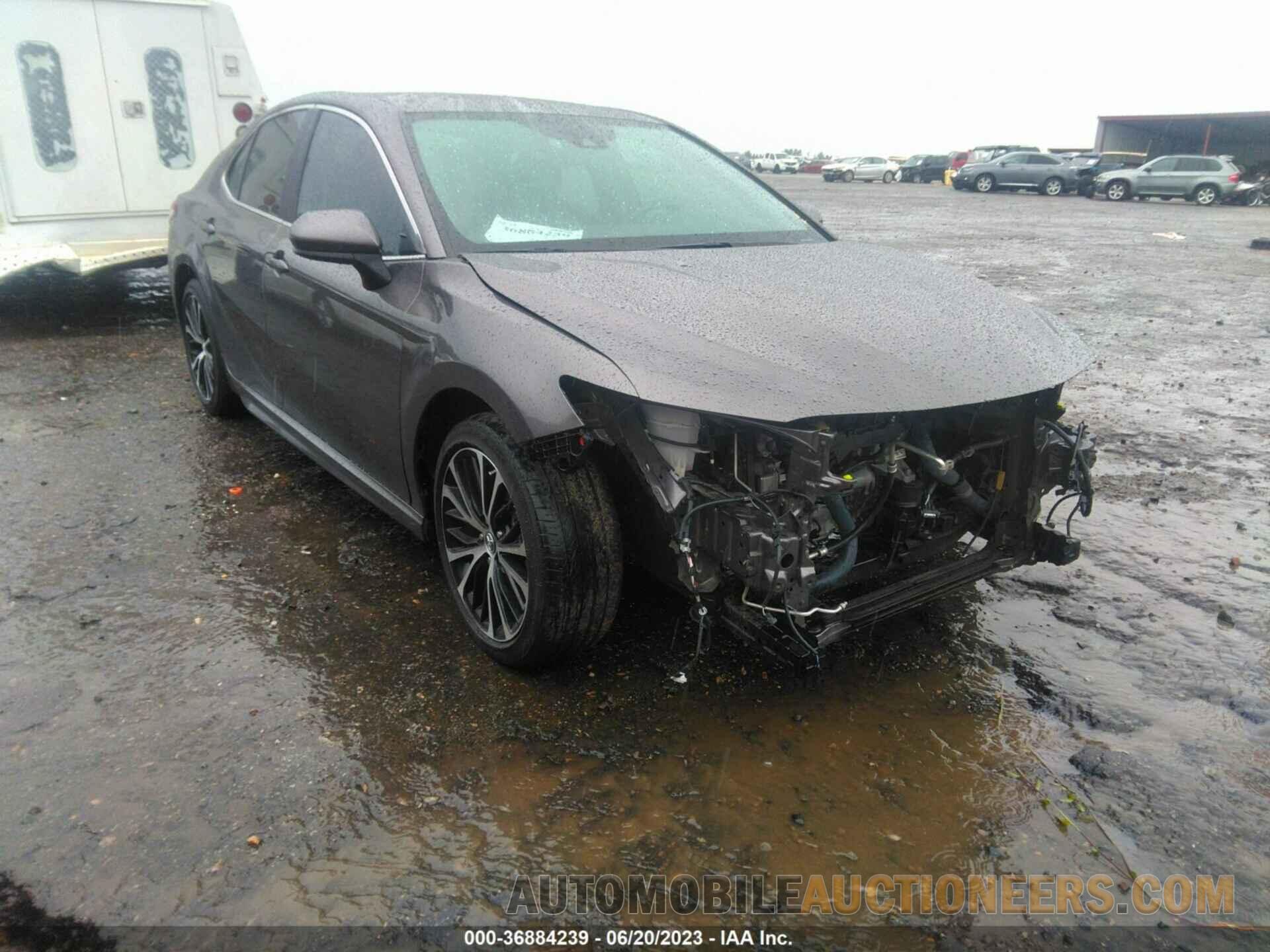 4T1B11HK2KU209992 TOYOTA CAMRY 2019