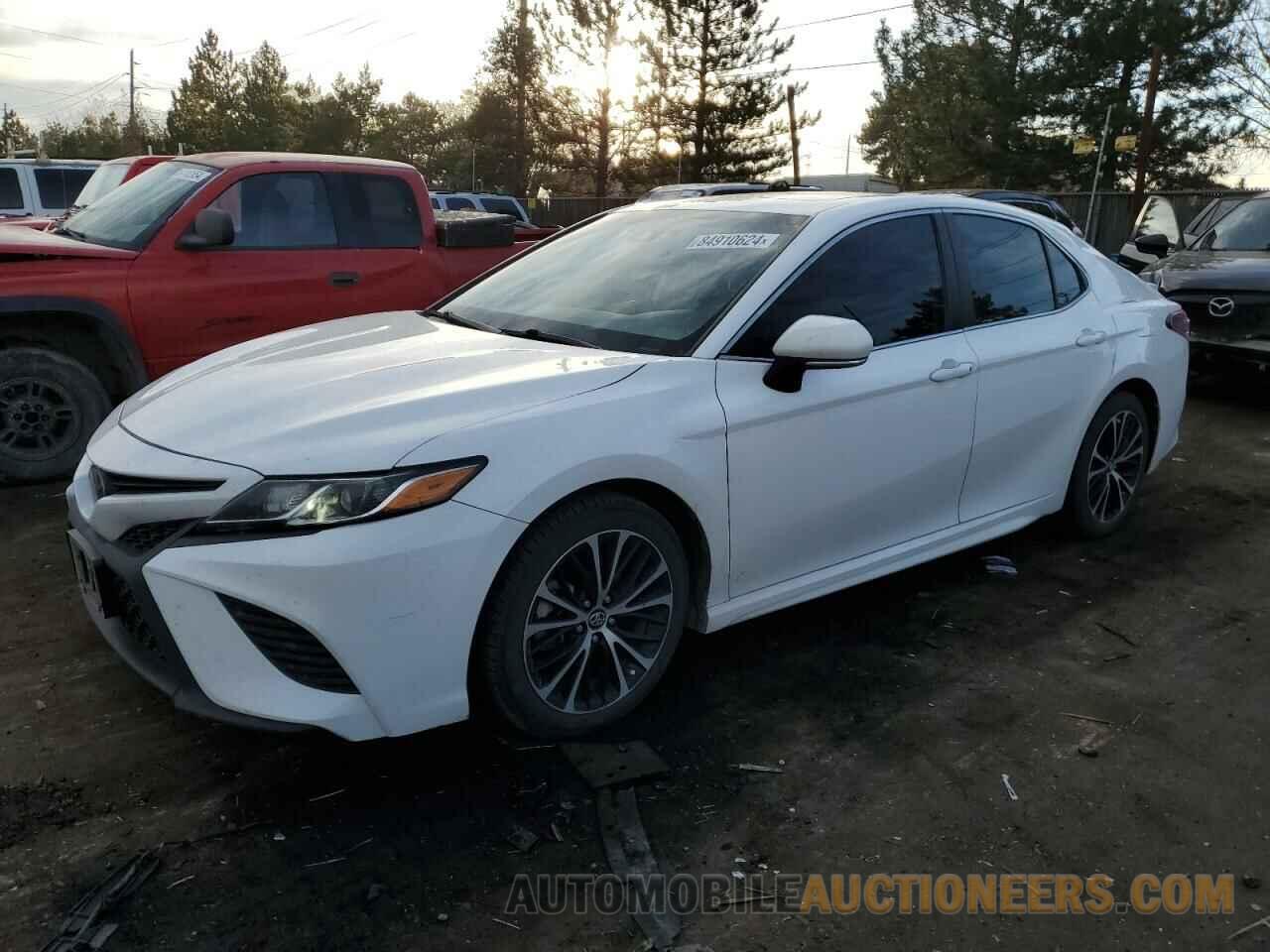 4T1B11HK2KU210785 TOYOTA CAMRY 2019