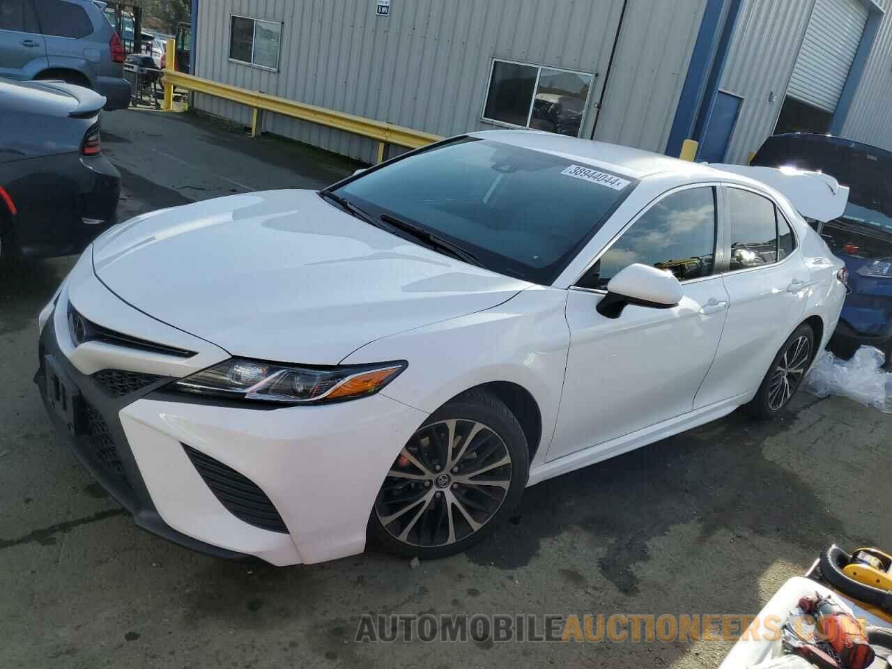 4T1B11HK2KU213959 TOYOTA CAMRY 2019