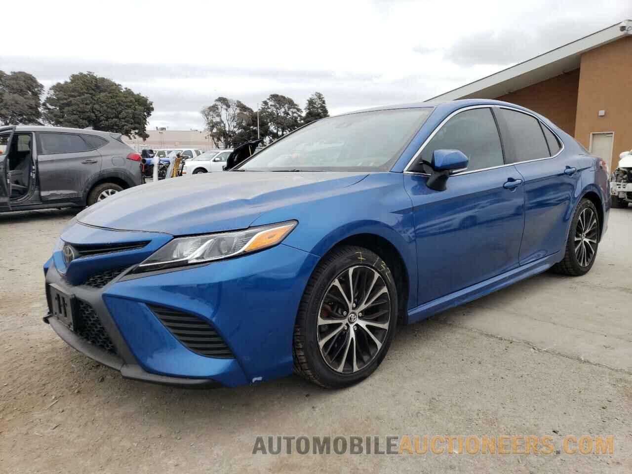 4T1B11HK2KU218417 TOYOTA CAMRY 2019