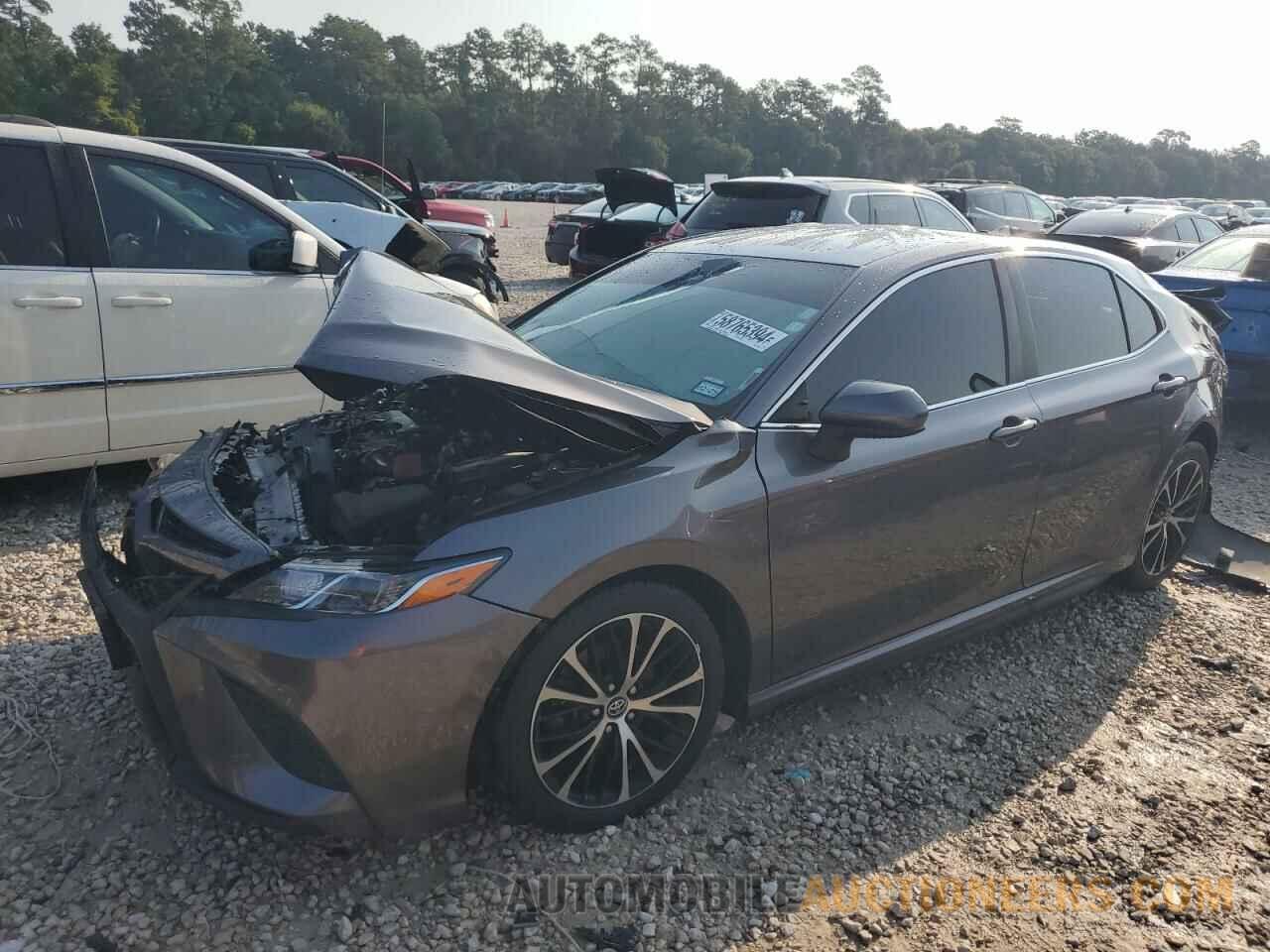 4T1B11HK2KU222256 TOYOTA CAMRY 2019