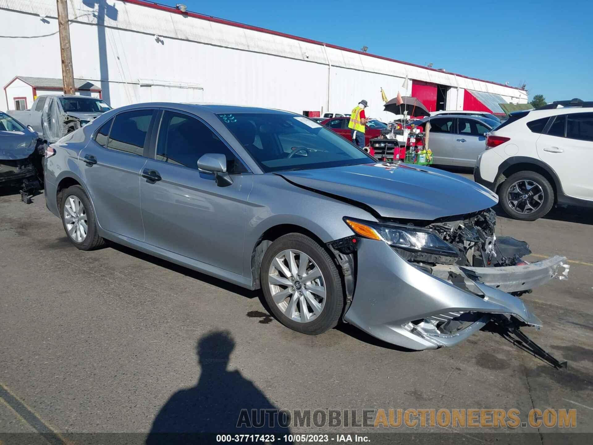 4T1B11HK2KU224797 TOYOTA CAMRY 2019