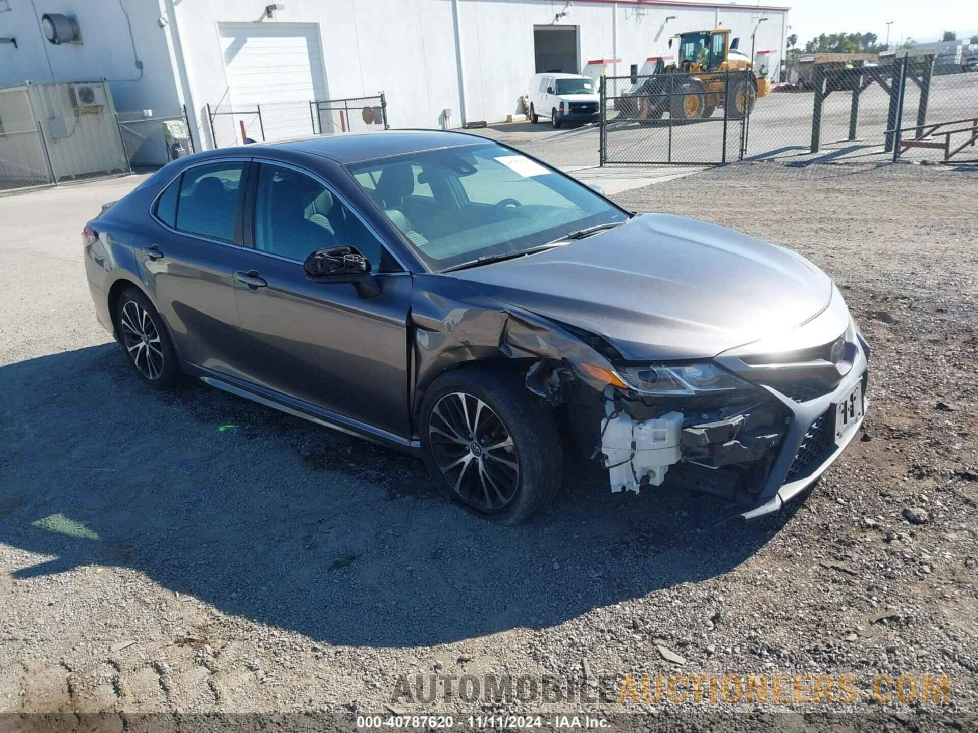 4T1B11HK2KU232074 TOYOTA CAMRY 2019