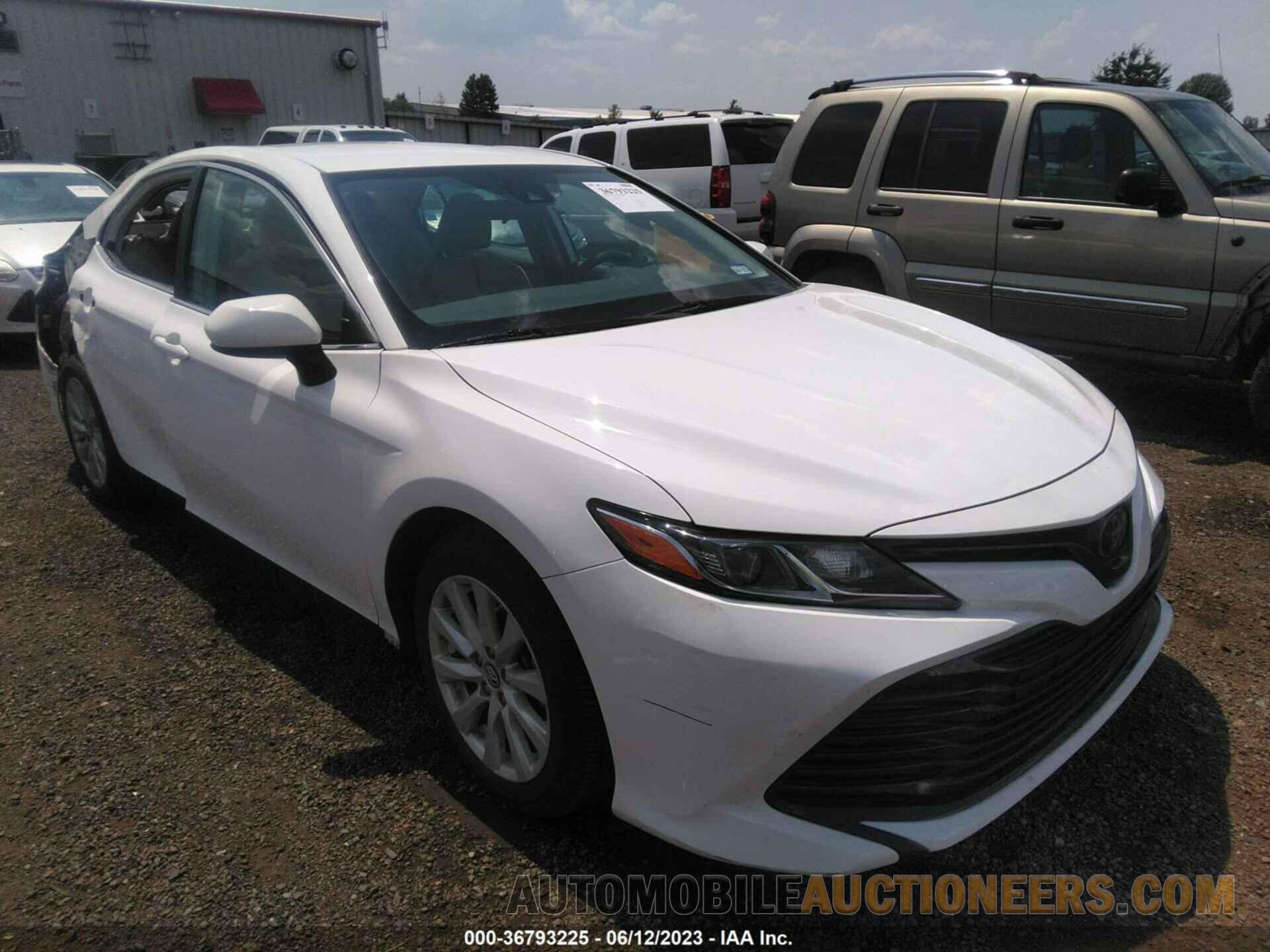 4T1B11HK2KU235847 TOYOTA CAMRY 2019