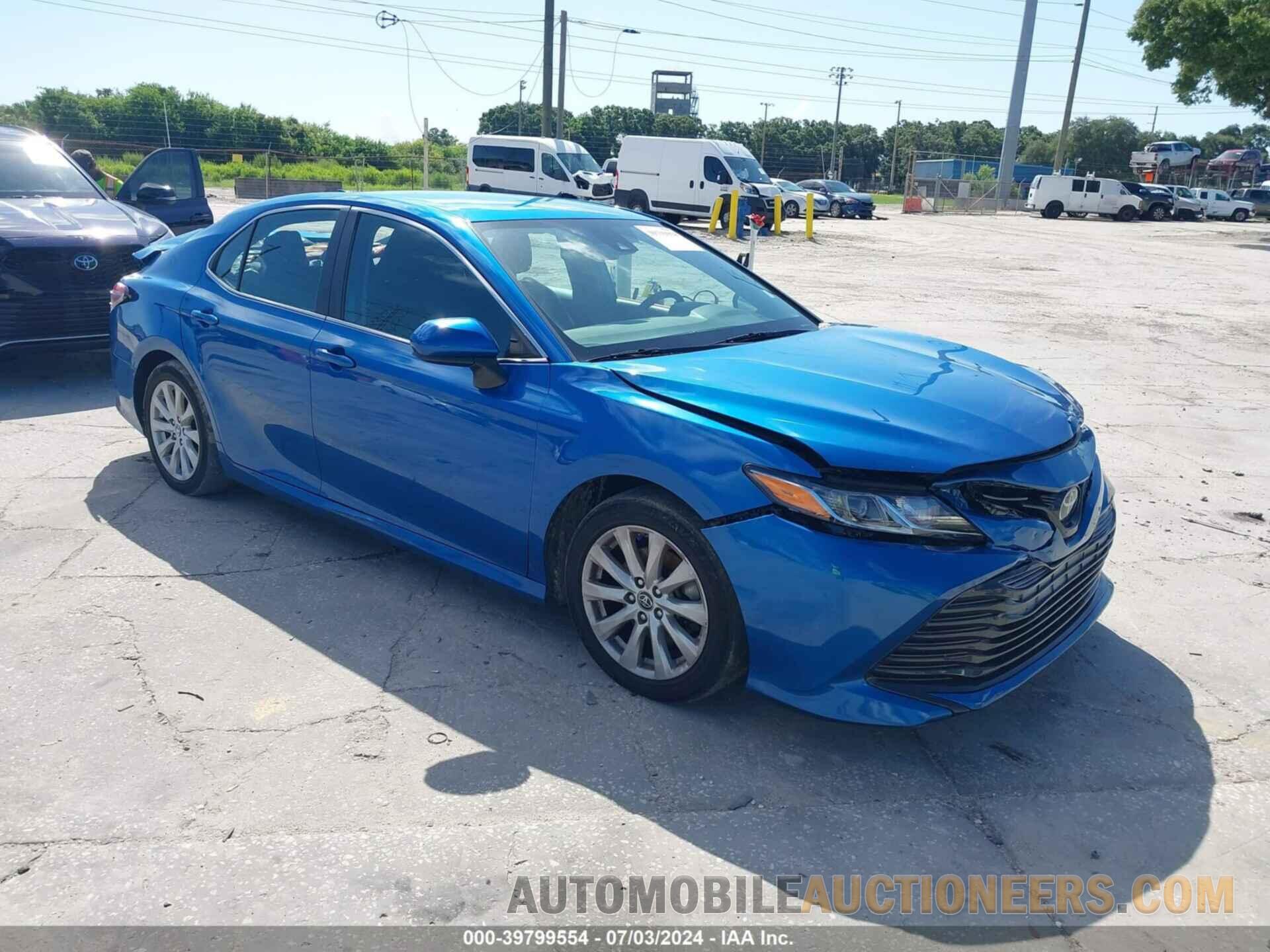 4T1B11HK2KU236447 TOYOTA CAMRY 2019