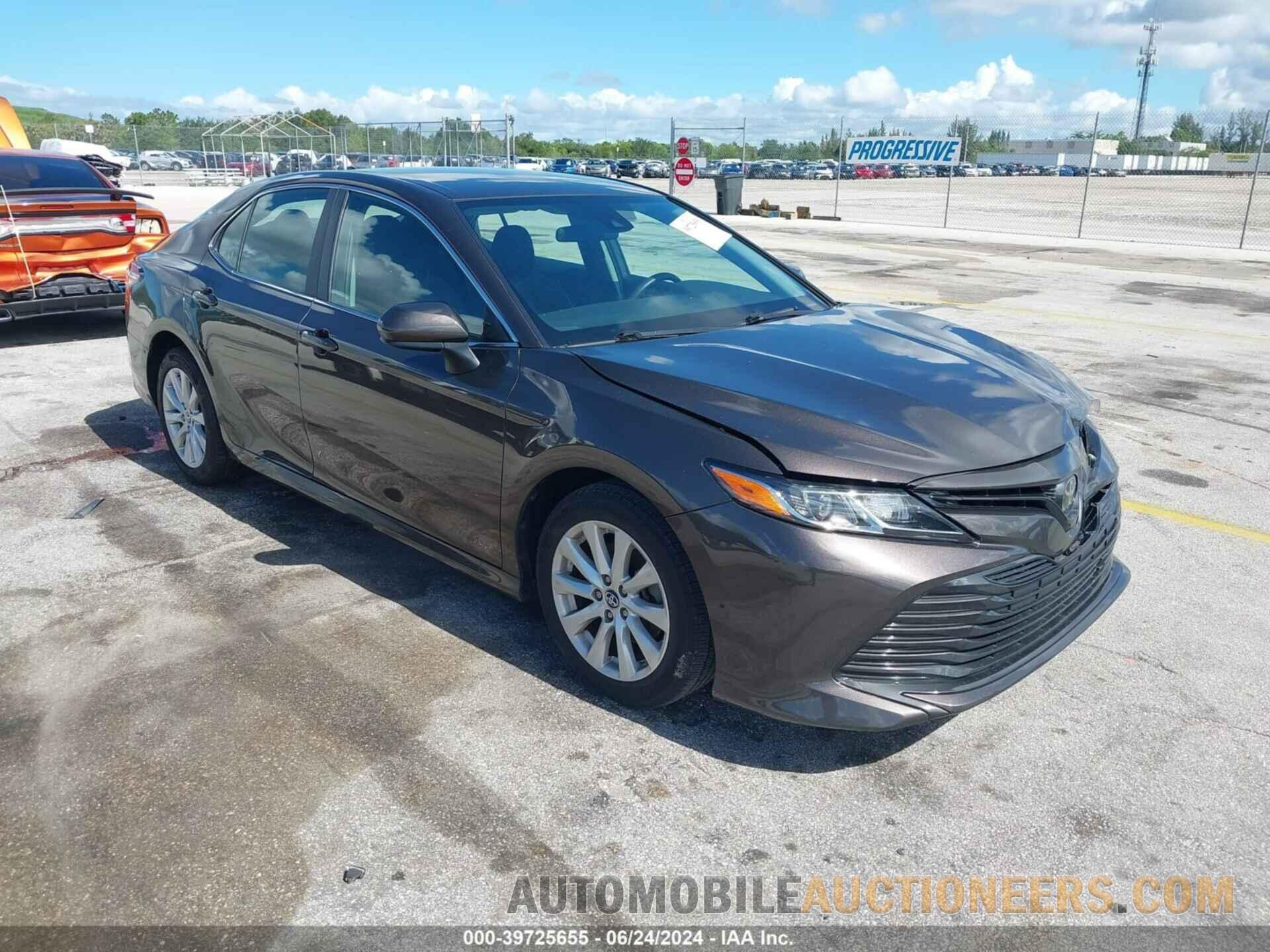 4T1B11HK2KU236870 TOYOTA CAMRY 2019