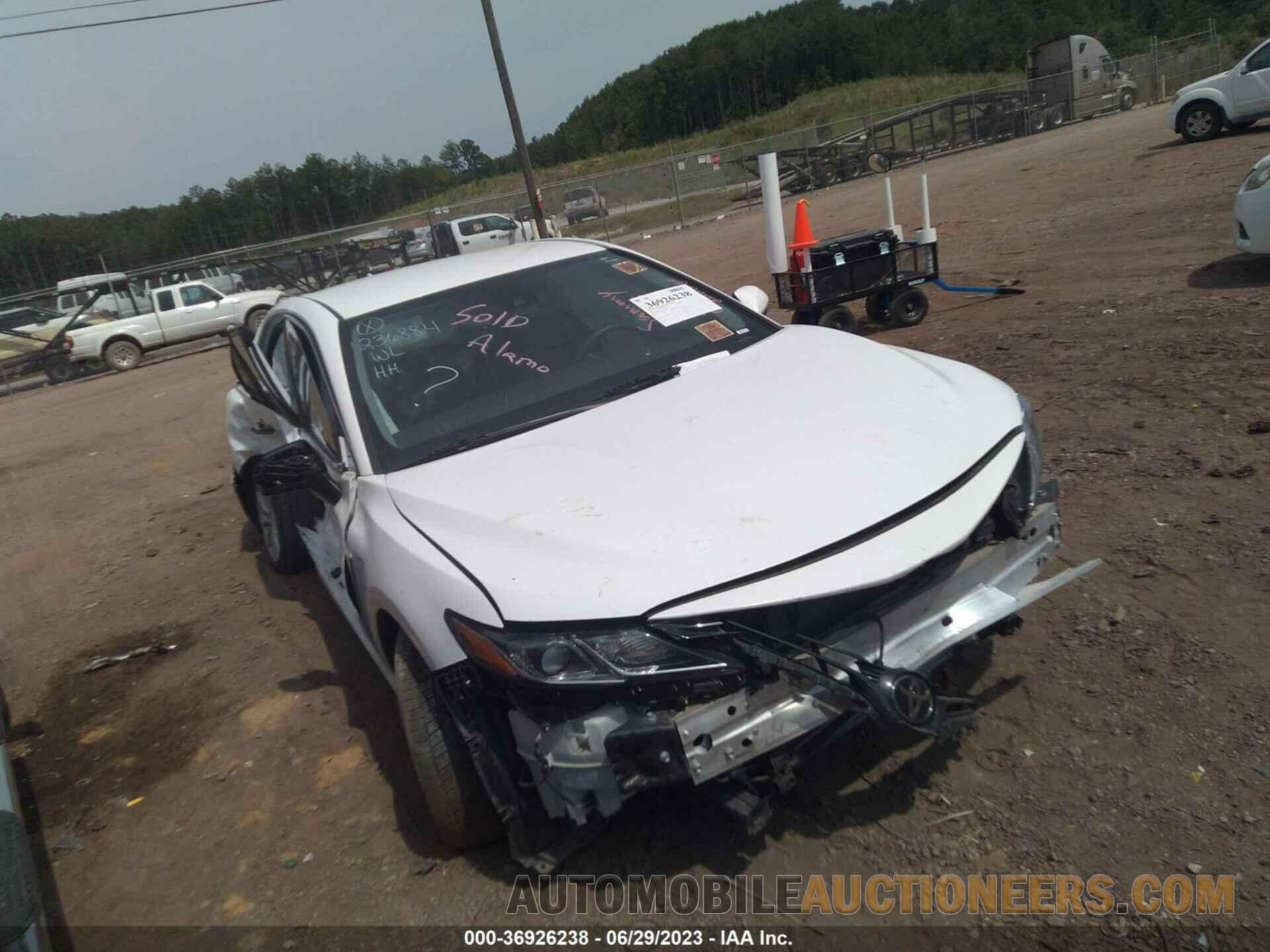 4T1B11HK2KU236884 TOYOTA CAMRY 2019