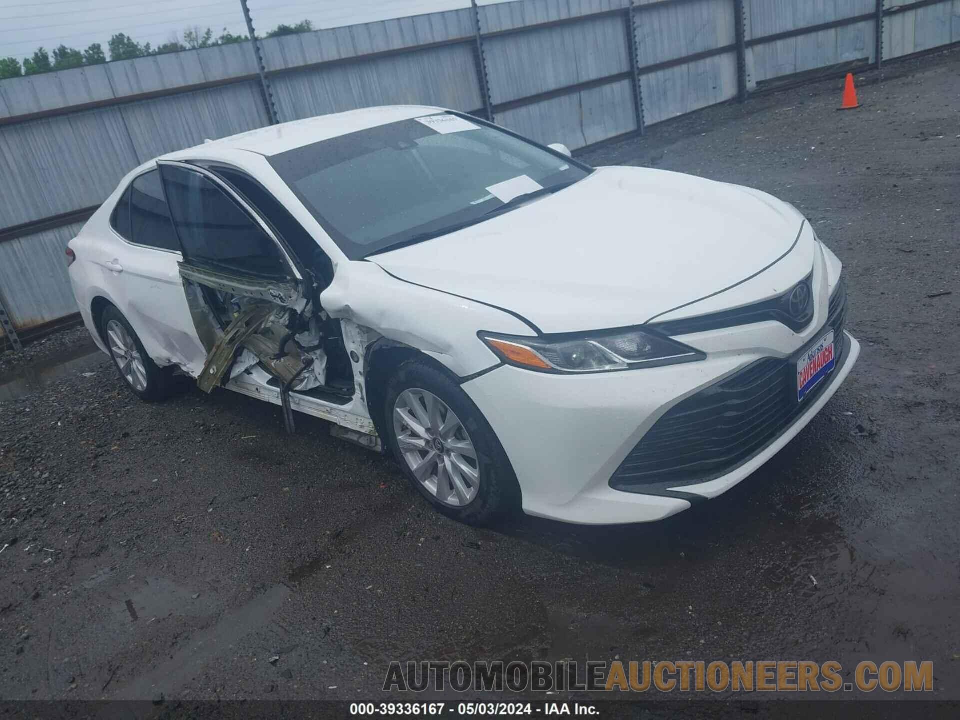 4T1B11HK2KU241051 TOYOTA CAMRY 2019