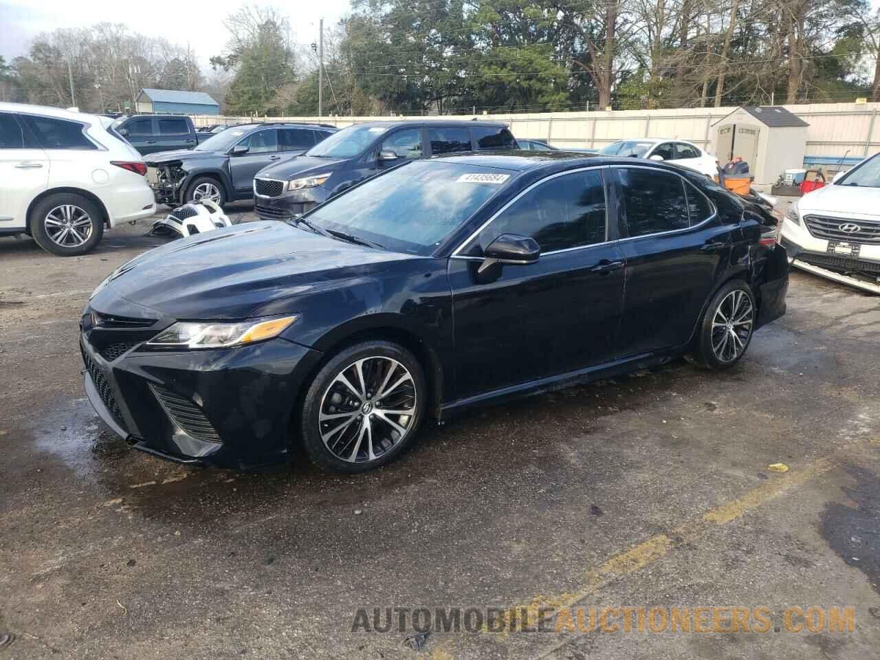 4T1B11HK2KU242443 TOYOTA CAMRY 2019