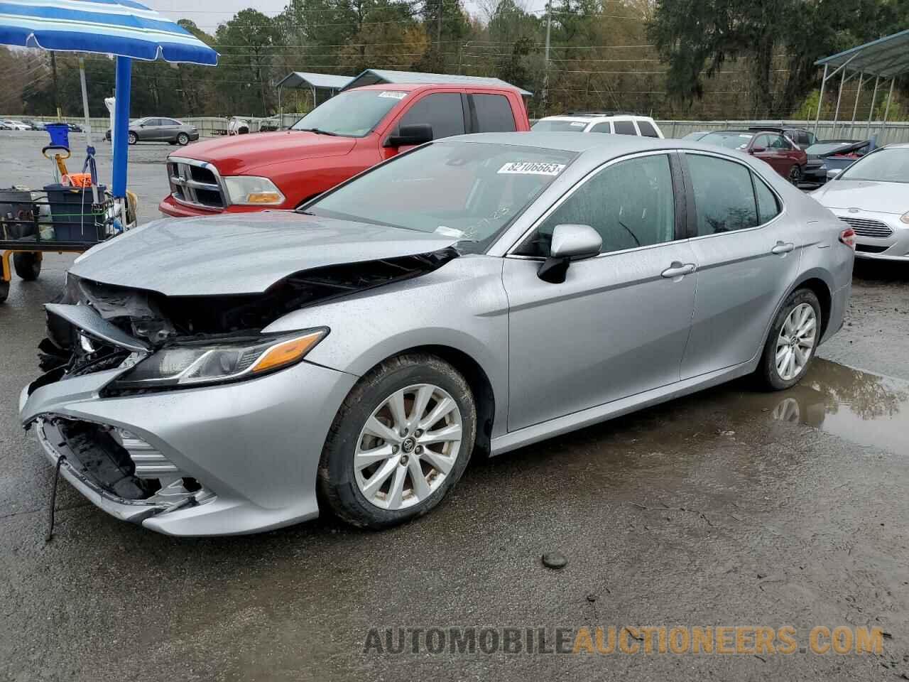 4T1B11HK2KU246136 TOYOTA CAMRY 2019