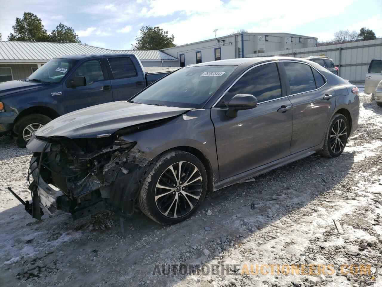 4T1B11HK2KU247013 TOYOTA CAMRY 2019