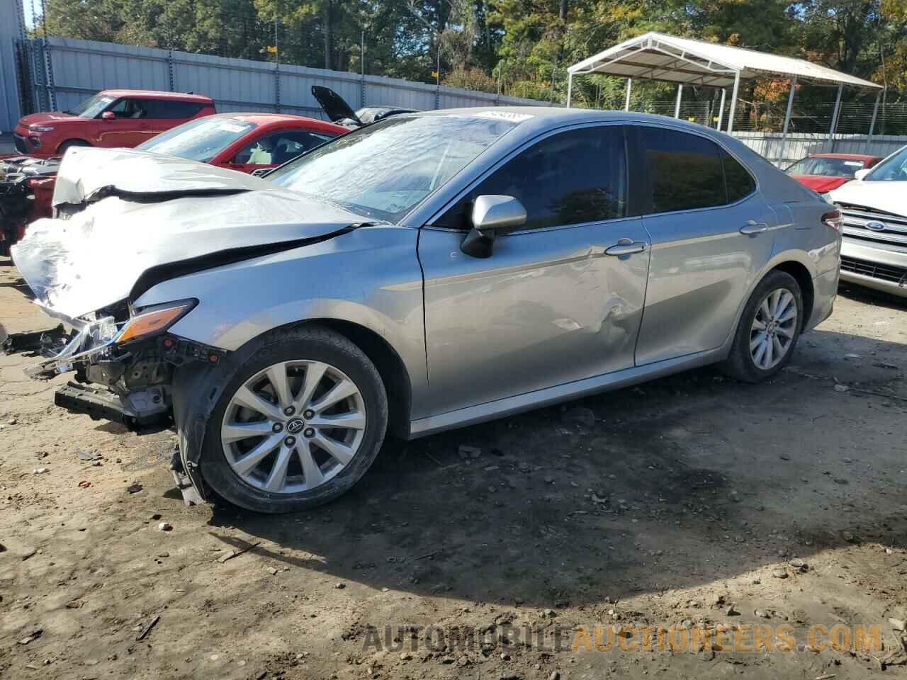 4T1B11HK2KU266662 TOYOTA CAMRY 2019