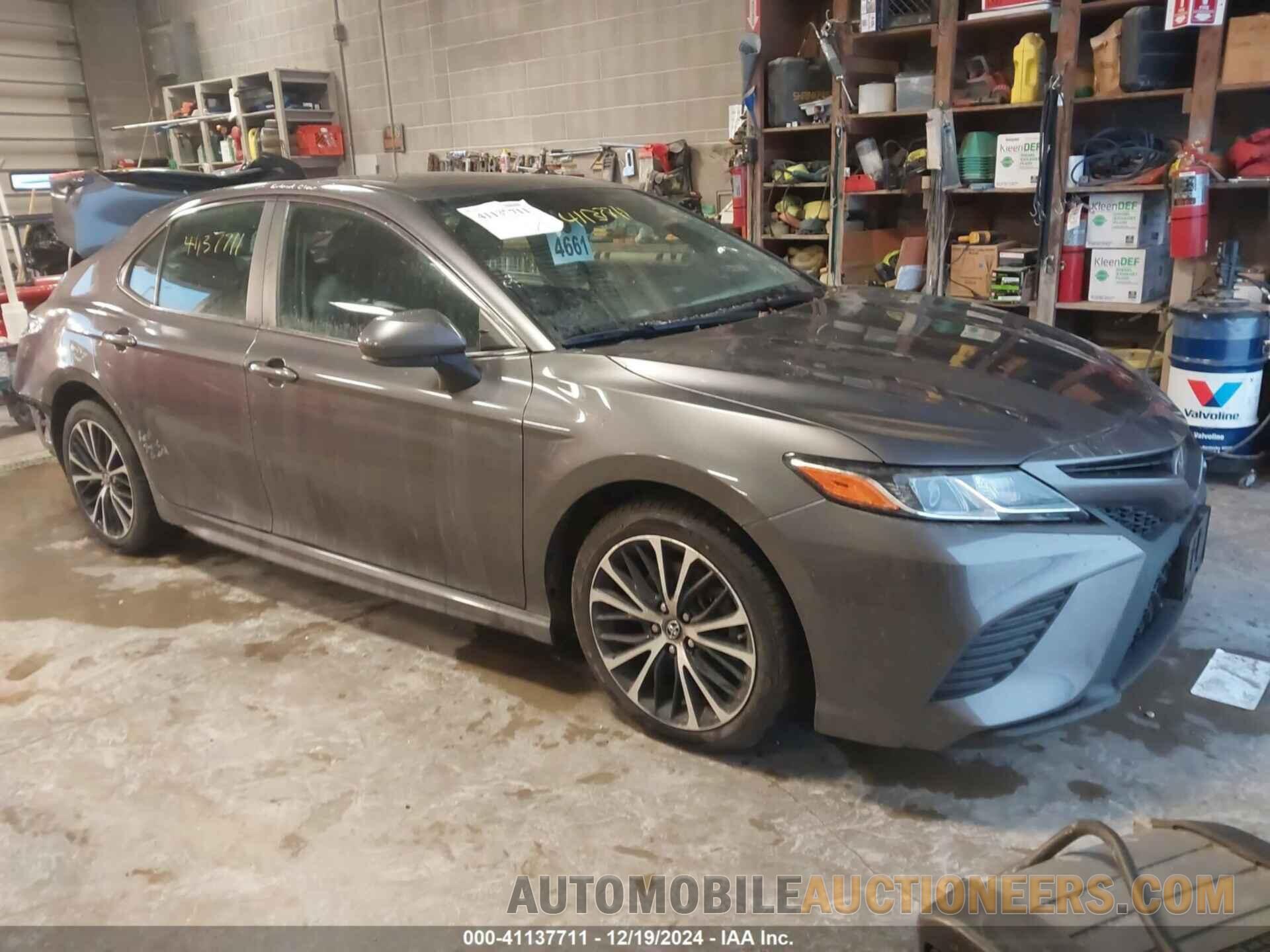 4T1B11HK2KU279833 TOYOTA CAMRY 2019