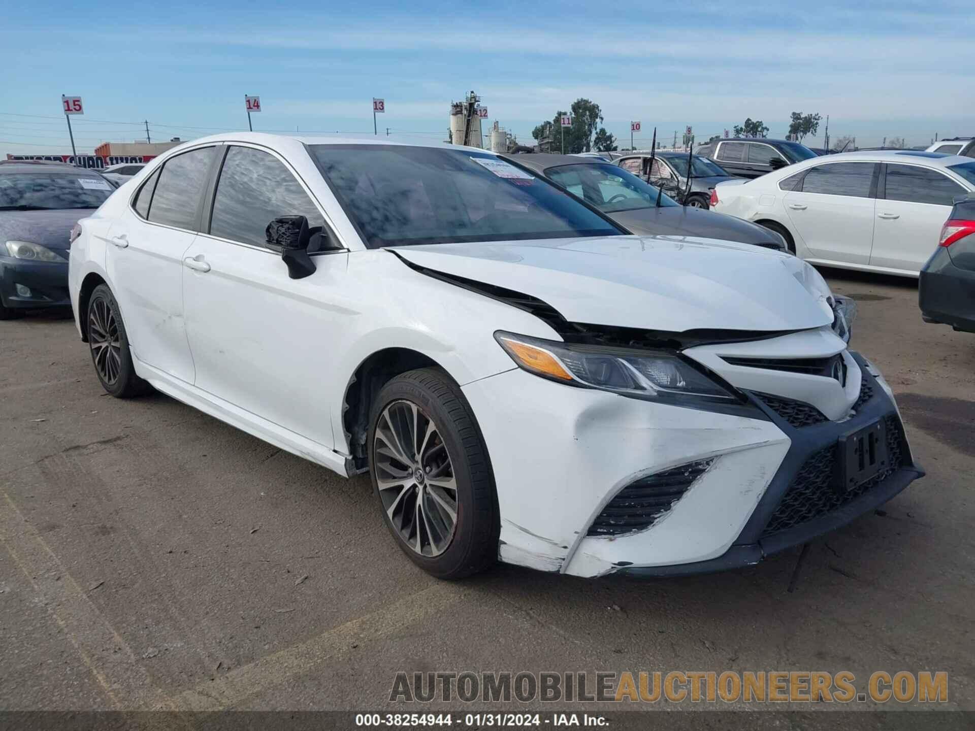 4T1B11HK2KU300390 TOYOTA CAMRY 2019